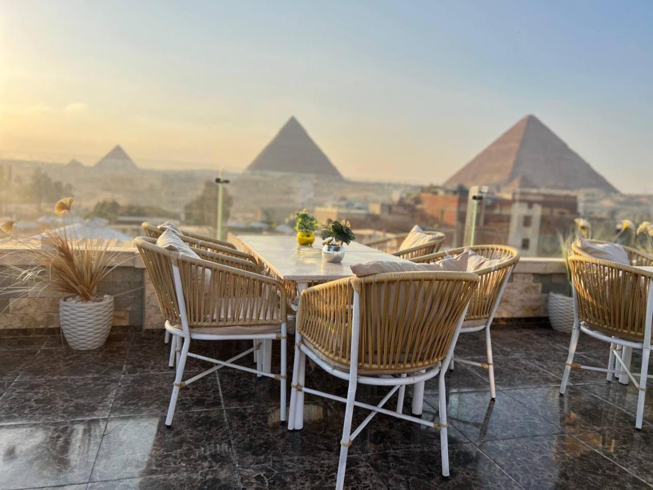 Pyramids Отель типа 